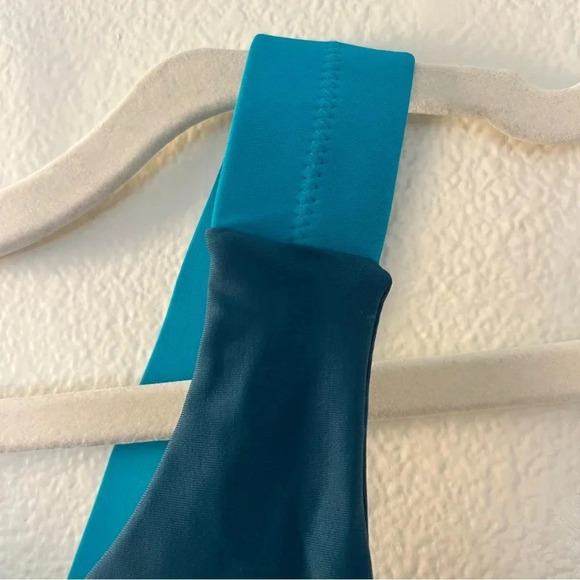 UV SKINZ‎ active Swim Top Bra Women's Size Small Padded Cups Blue Teal UPF 50 - Picture 7 of 15